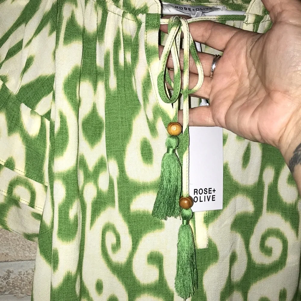 ✅Rose & Olive Blouse